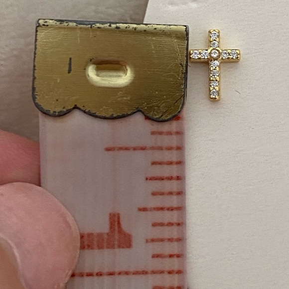 Cross Stud Gold and Diamond earrings 925 Sterling Silver New - Picture 6 of 6